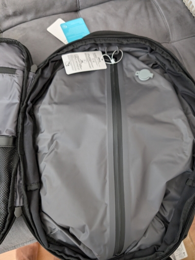 Interior con etiqueta